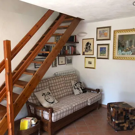 Ammoglja בית נופש Calascio