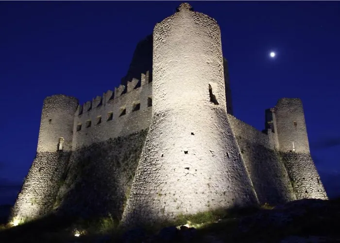 Ammoglja בית נופש Calascio